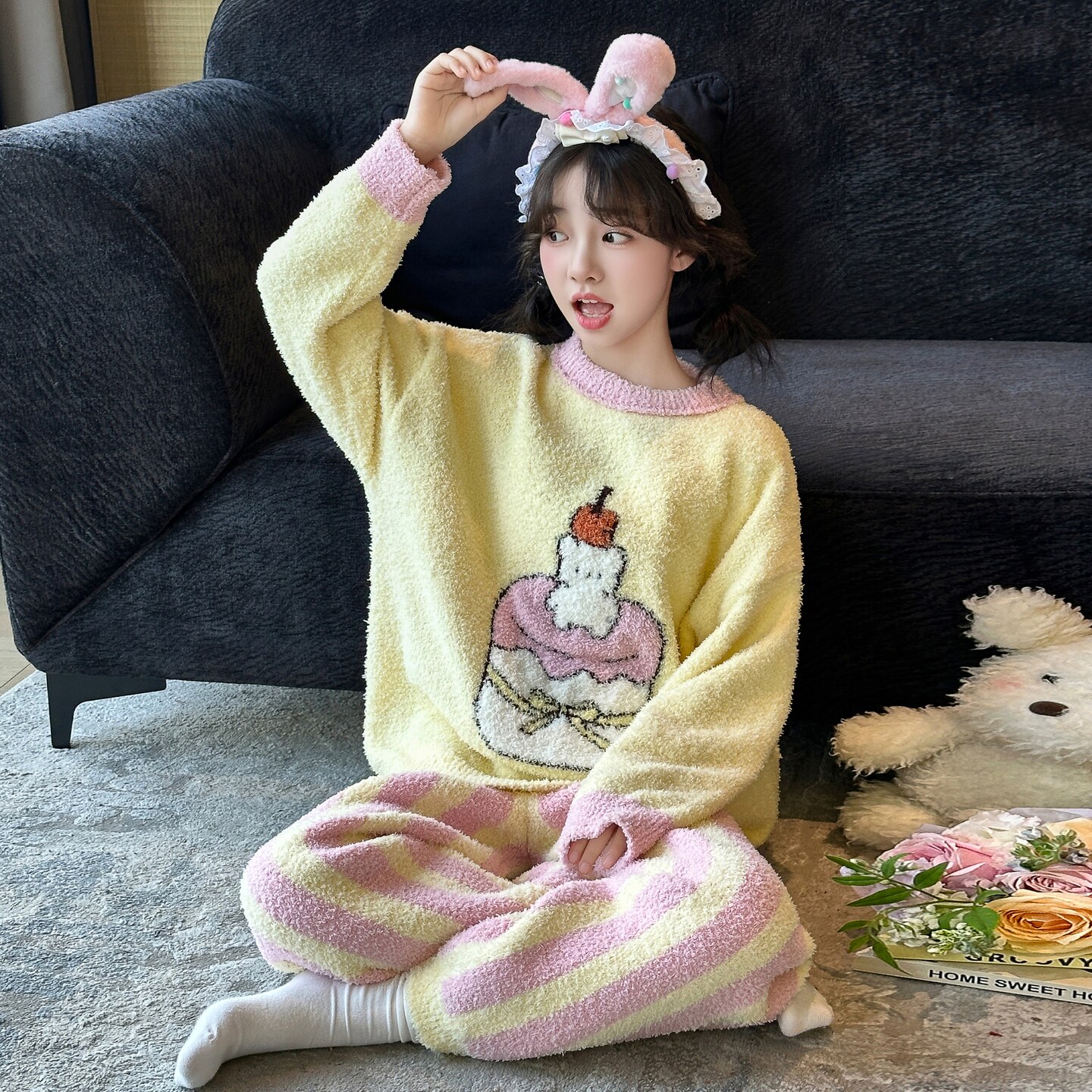 女童法兰绒睡衣秋冬款2025新款冬季儿童家居服套装大童女孩珊瑚绒