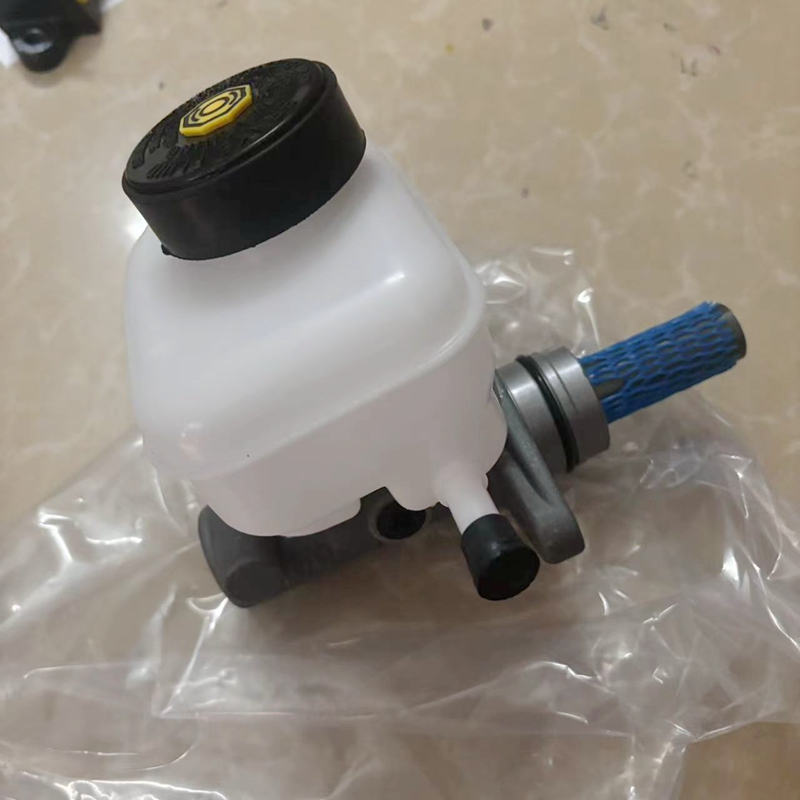 适配江苏九龙大马牌商务新海狮金杯大海狮海格金龙凯歌刹车总泵正