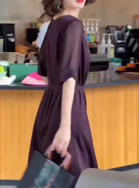 英国cherrykoko夏季新款高级紫色显白连衣裙时尚收腰显瘦女