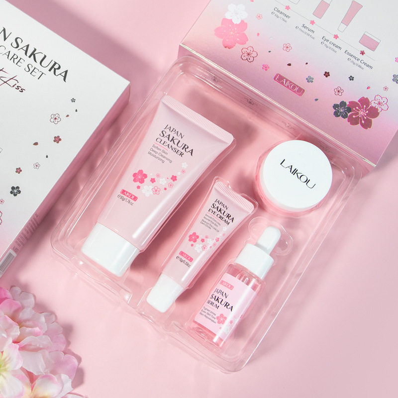 跨境莱蔻日本樱花护肤品套装4件套洁面精华液眼霜面霜