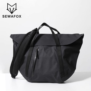 斜挎包男款户外轻便大容量男生手提单肩相机男包通勤邮差包男士女