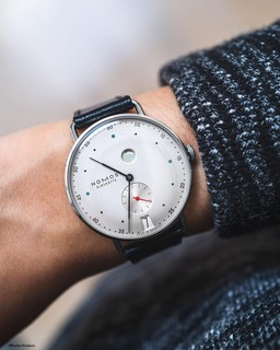 NOMOS Metro系列手表 1101手动机械表 37mm 德国名表正装男女适宜