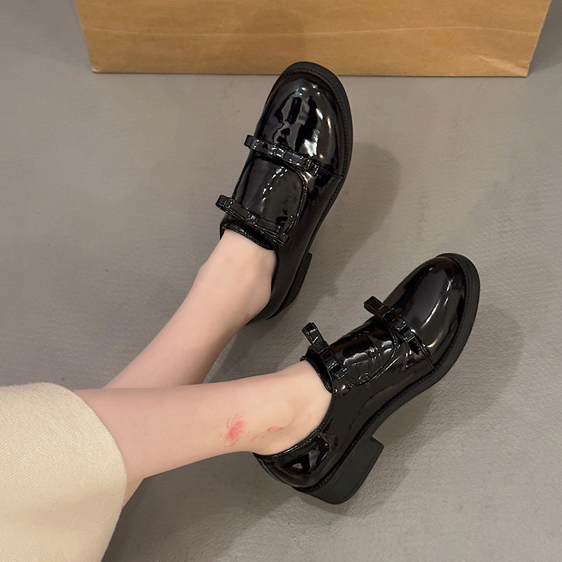 圆头蝴蝶结玛丽珍小皮鞋