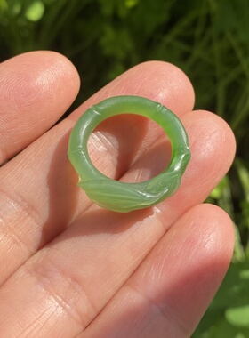 天然碧玉竹叶戒子文玩指环配珠