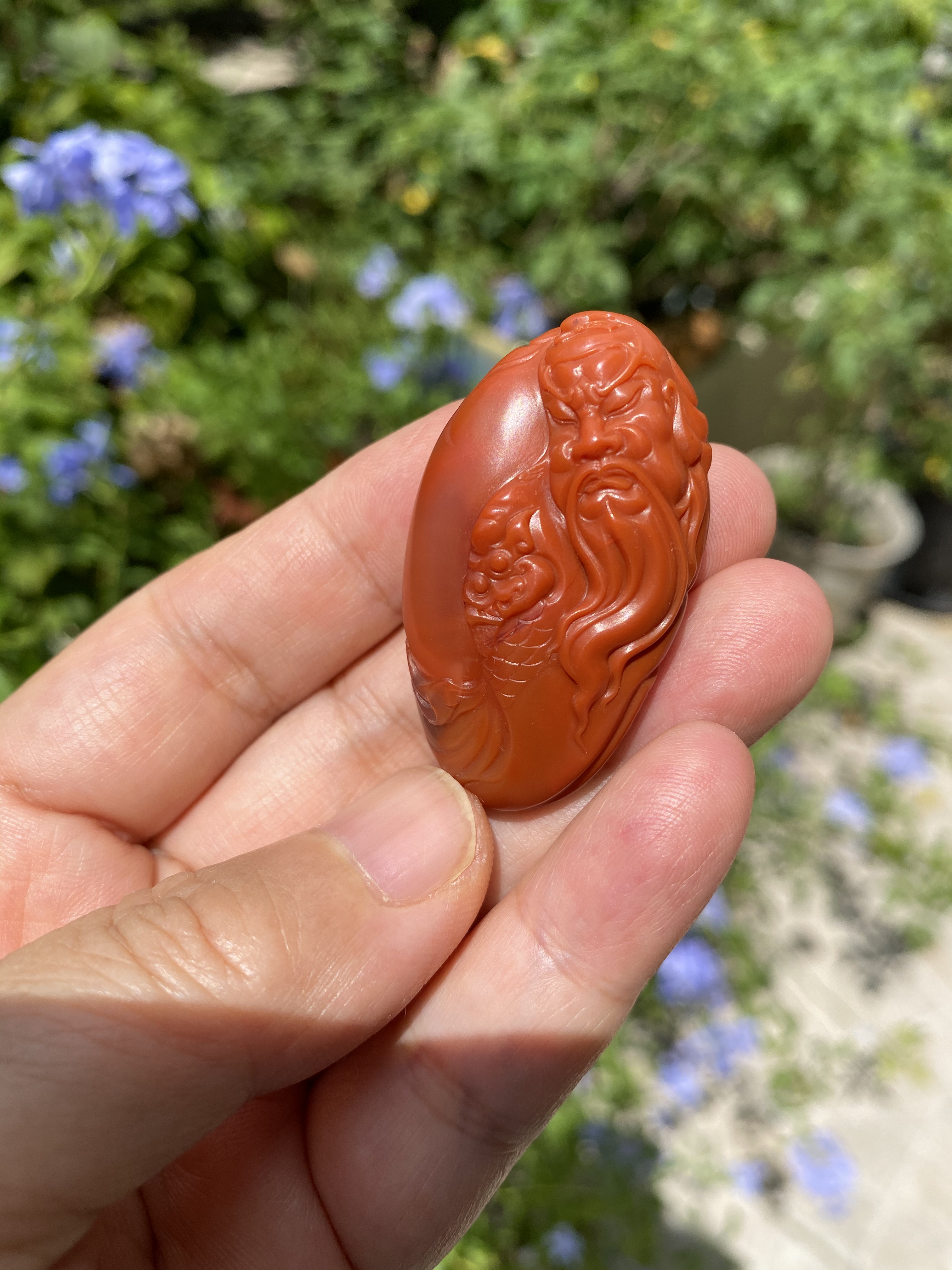 天然四川南红玛瑙手工精雕吊坠