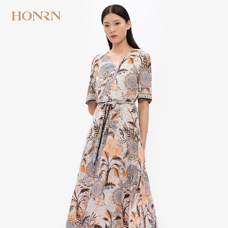 honrn/红人专柜正品夏季女装短袖v领x型连衣裙商场同款hf22ol137
