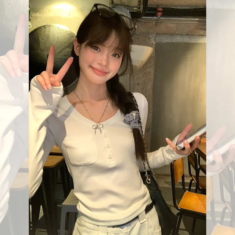 白色独特小口袋设计感内搭打底衫女秋季修身百搭辣妹长袖t恤上衣