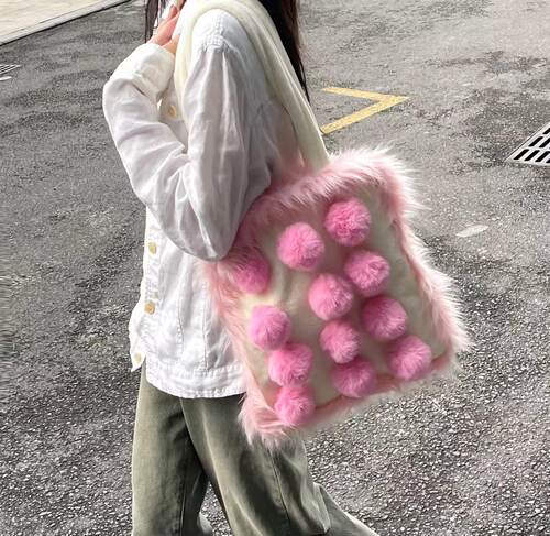 YMBHZ托特包大容量可爱毛球