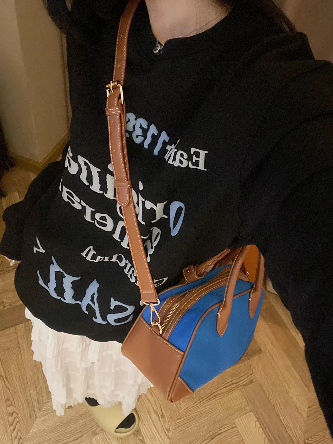 斜挎手提撞色拼接大容量复古