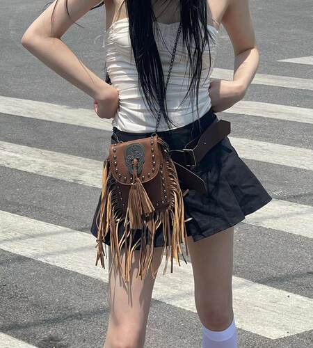YMBHZ辣妹Bi备美式机车风斜挎包