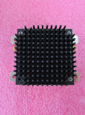 进口 100KHz-20GHz 25dB增益 12V SMA 23dBm 射频低噪声放大器