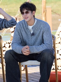 现在就出发3王安宇同款毛衣外套灰色慵懒风圆领长袖拉炼针织男女