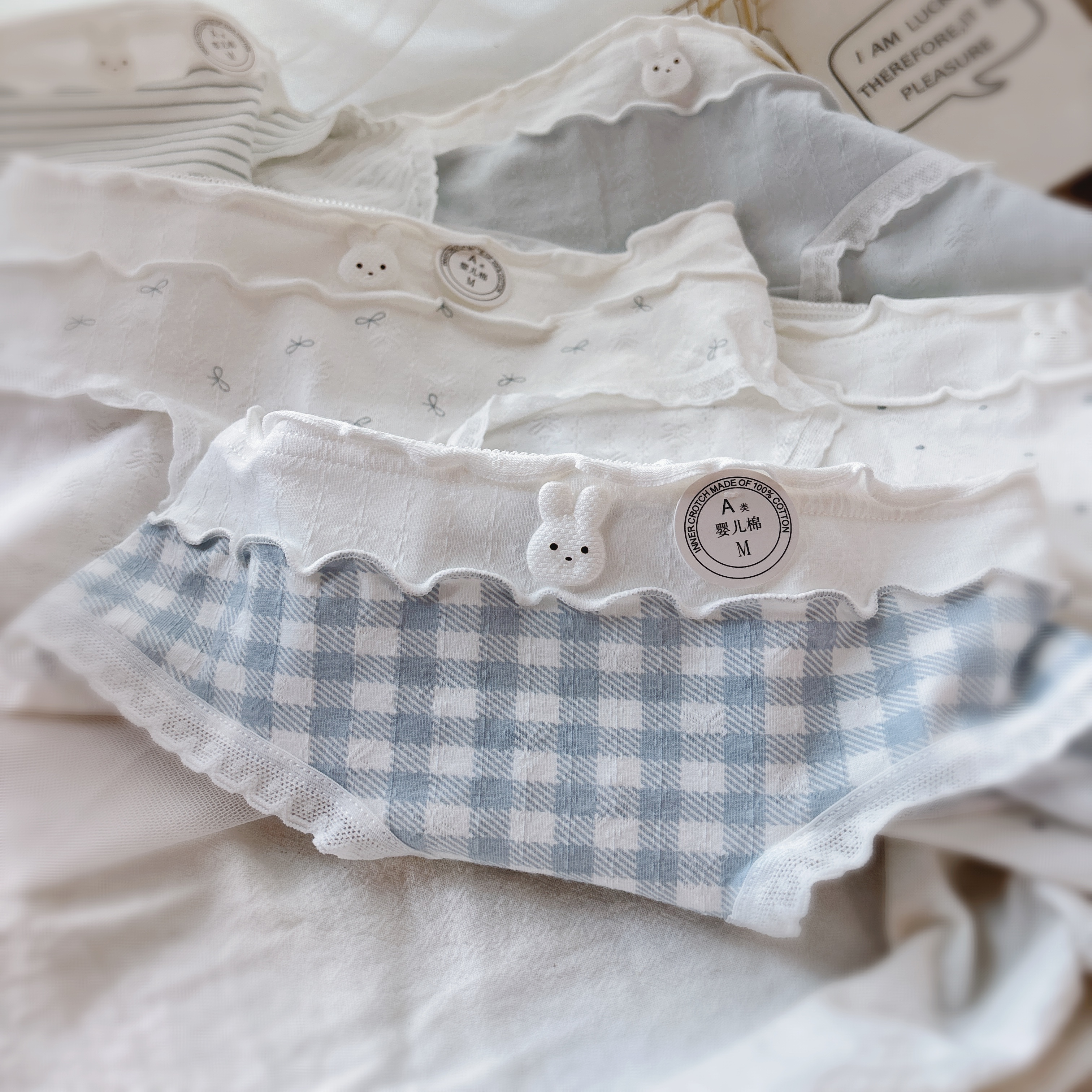 可爱立体兔头纯棉A类女内裤