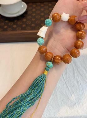 原创新款猴头鲨鱼背单圈手链搭配驼骨阿飘菱镁矿等diy文玩手串