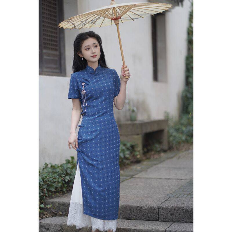 她来了复古馆温婉藏蓝素雅旗袍2024年春夏季新款年轻款改良连衣裙