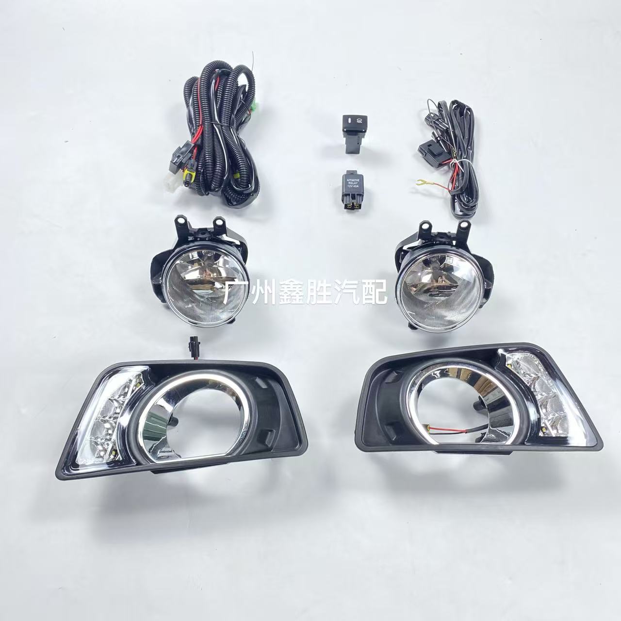 适用于丰田海拉克斯2020-2023款中东版前雾灯框 雾灯前保险杠灯