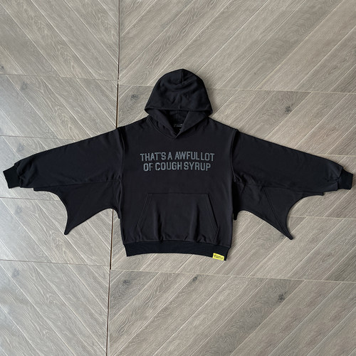 That's A Awful Lot of Cough Syrup 蝙蝠袖字母印花连帽卫衣