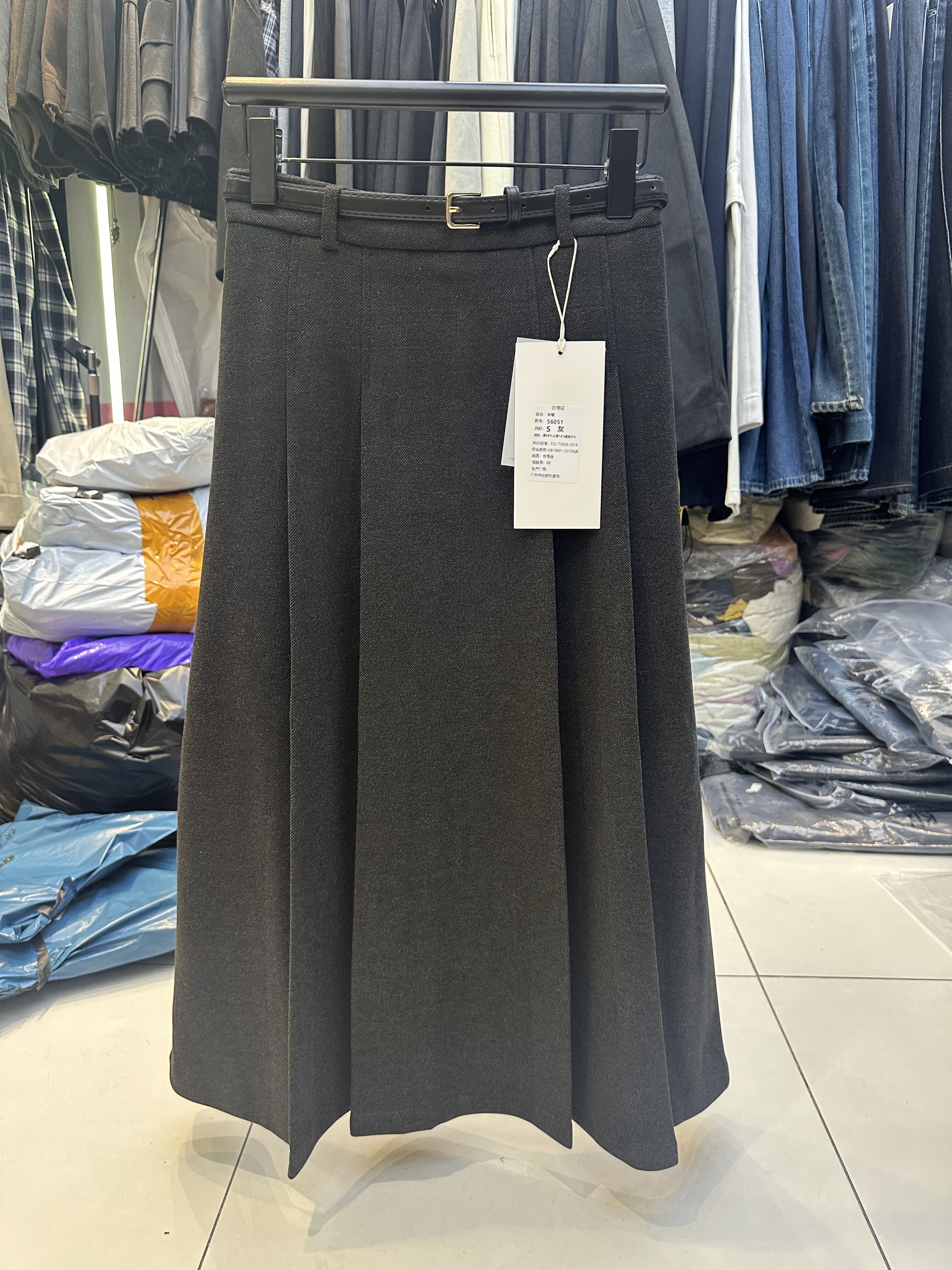 欣怡56051正品长裙女2025显瘦洋气百褶长裙百搭通勤送腰带a字显瘦