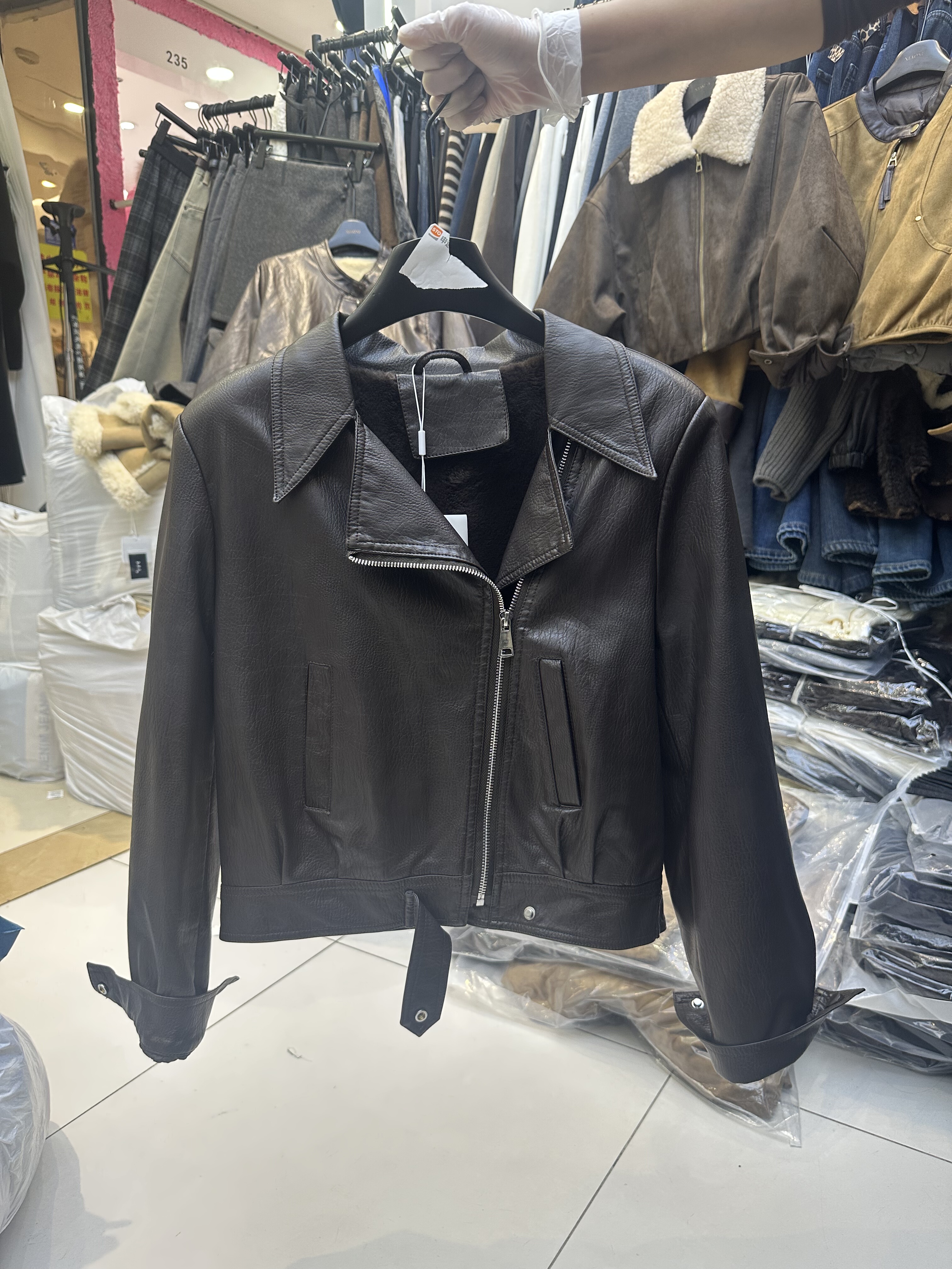 咖色加绒皮衣外套女短款小个子2025冬新复古机车服气质pu皮夹克