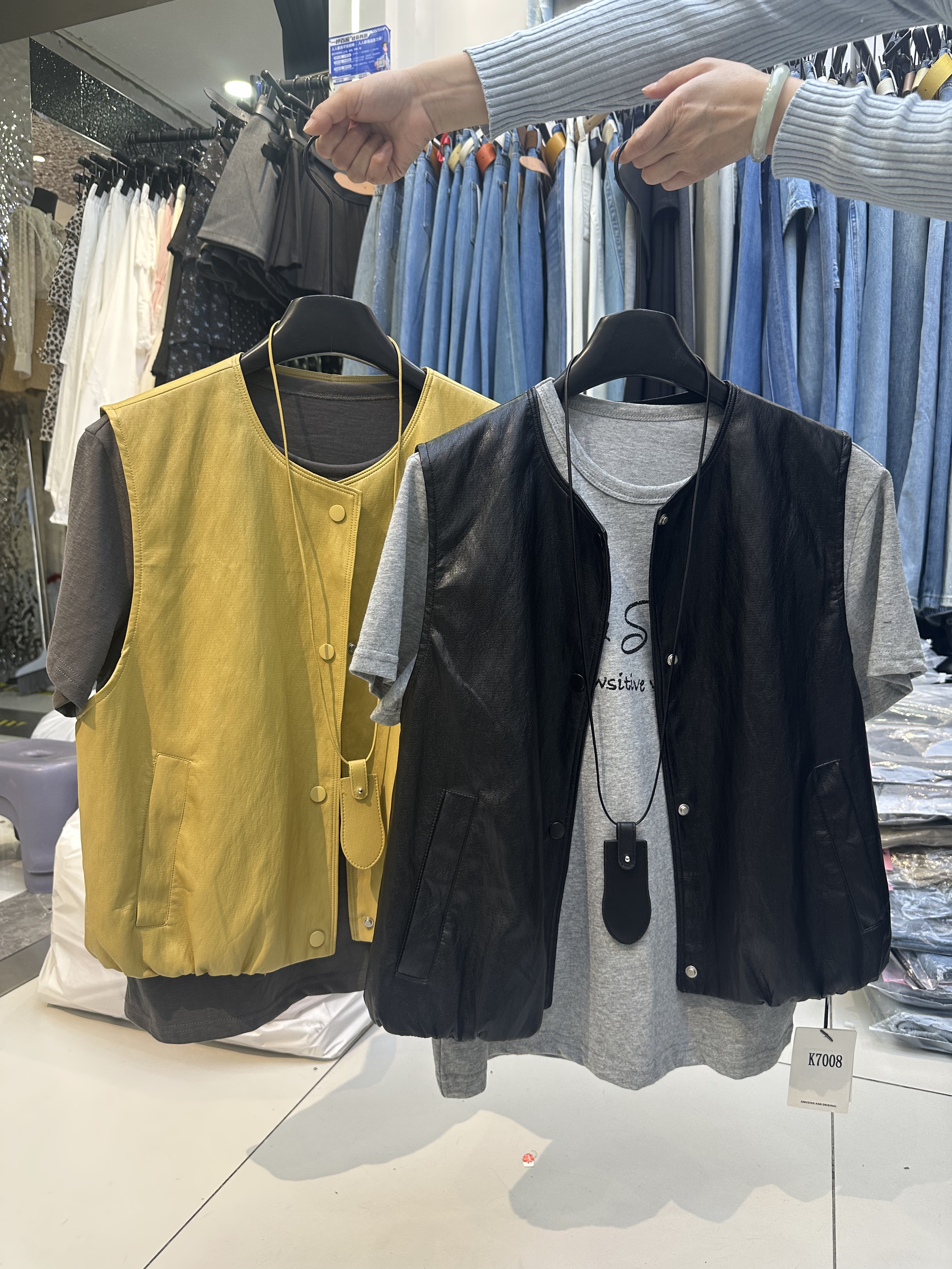 Candy糖果春夏新款韩系简约短袖T恤皮马甲配挂饰三件套上衣女7008