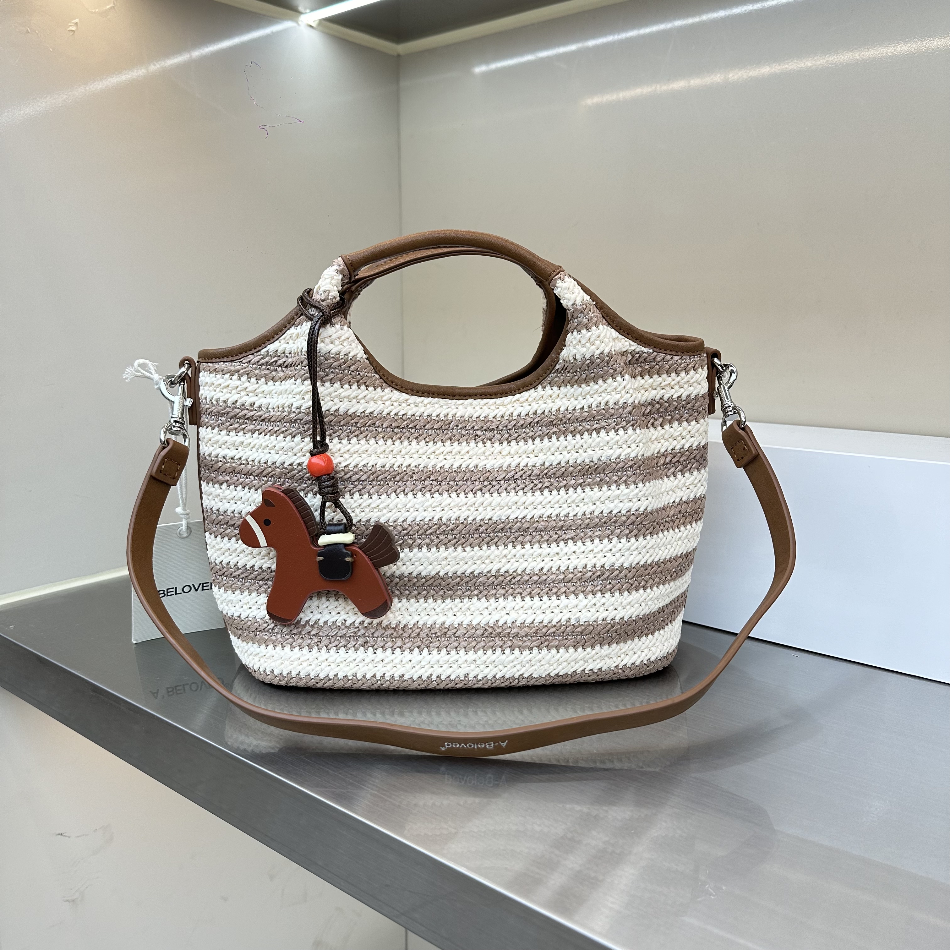 新款时尚撞色草编手提单肩斜挎子母女包轻便时髦百搭休闲洋气潮流