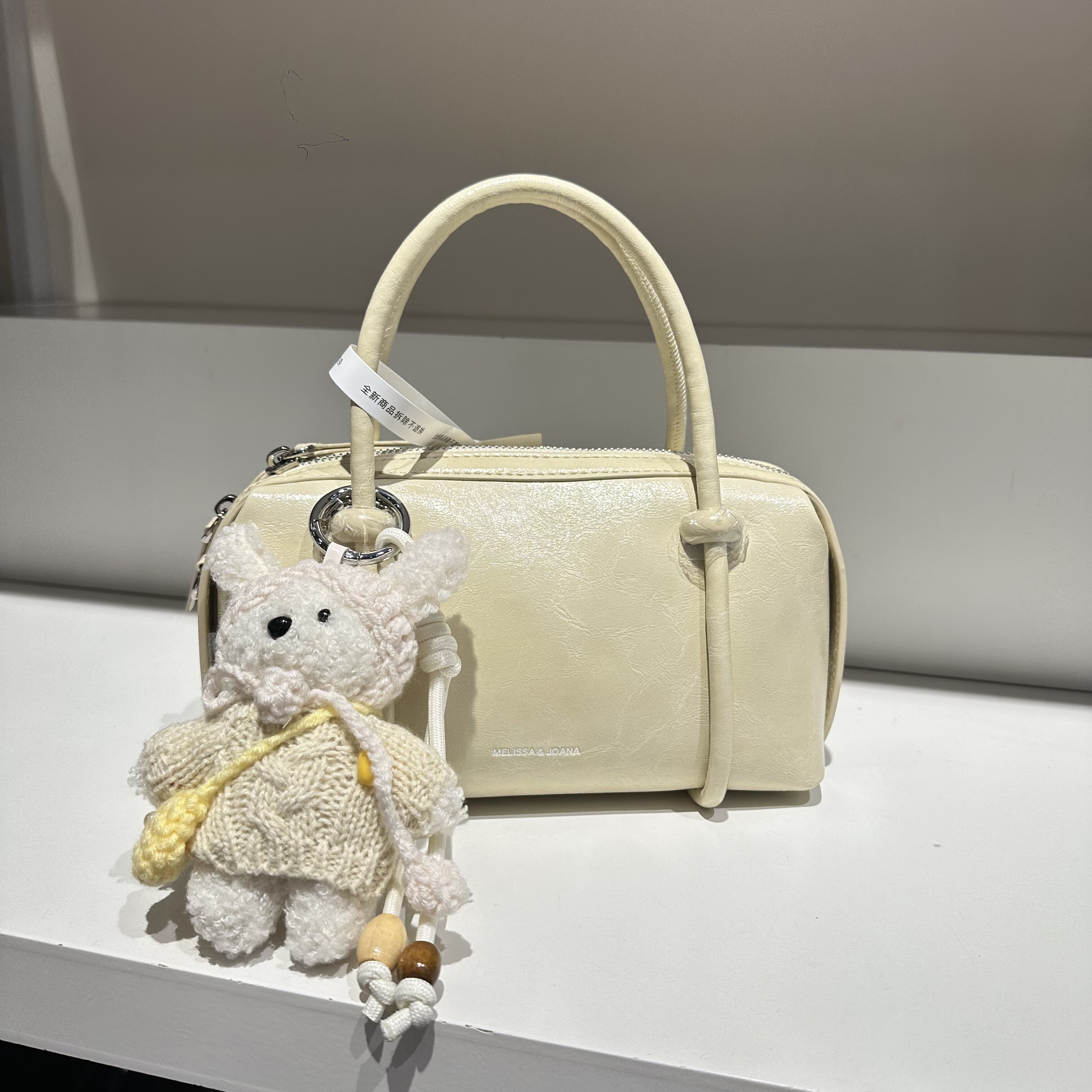 可爱玩偶挂饰软皮韩版枕头包新款复古休闲慵懒风手提保龄球包斜挎,箱包皮具/热销女包/男包,通用款女包,淘宝优惠券,粉丝福利购,淘宝优惠卷