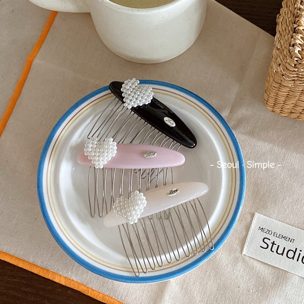 韩系INS风手工珍珠爱心字母发梳果冻树脂简约发饰侧边盘发神器女