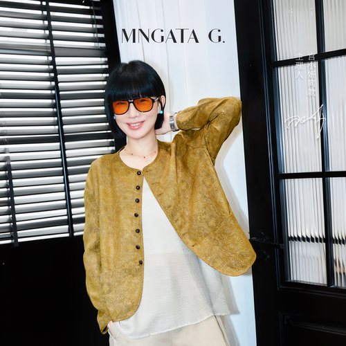 宫小妍上久楷五彩霞锦天华锦外套