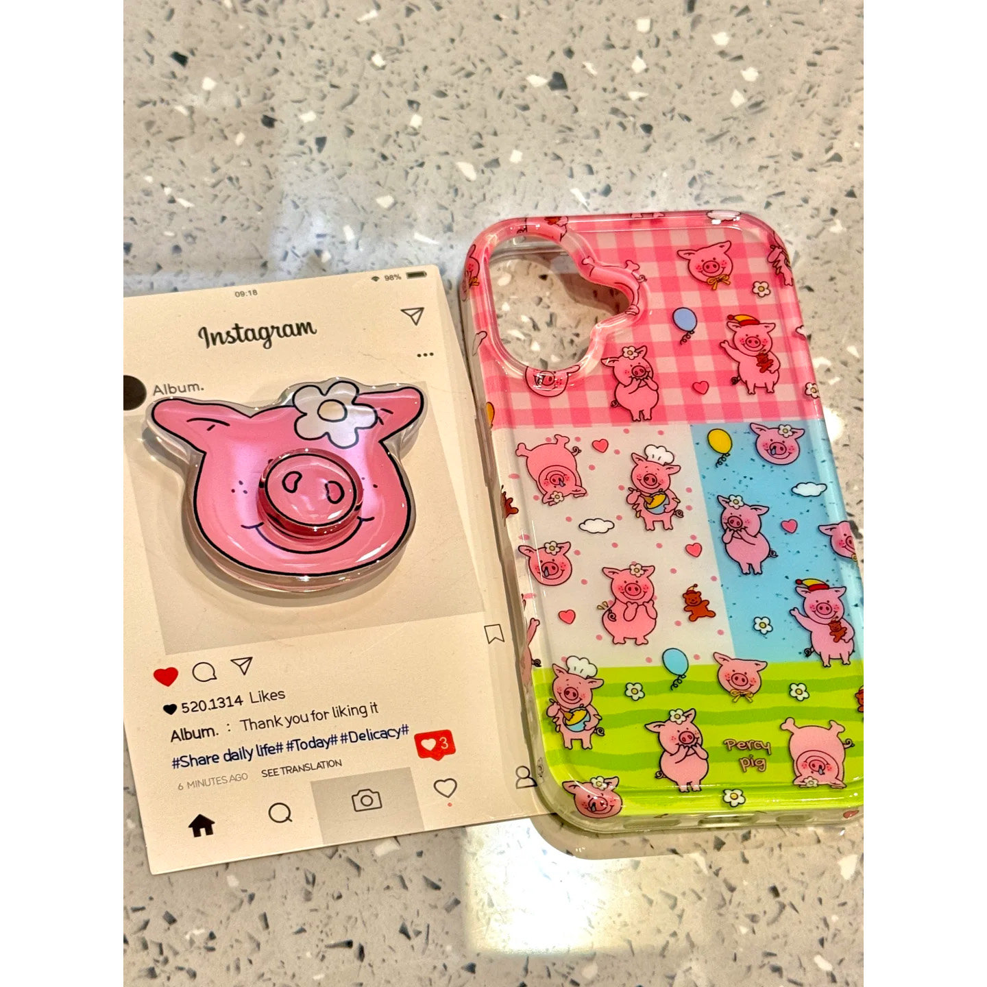 可爱拼接色玛莎猪手机壳趣味支架