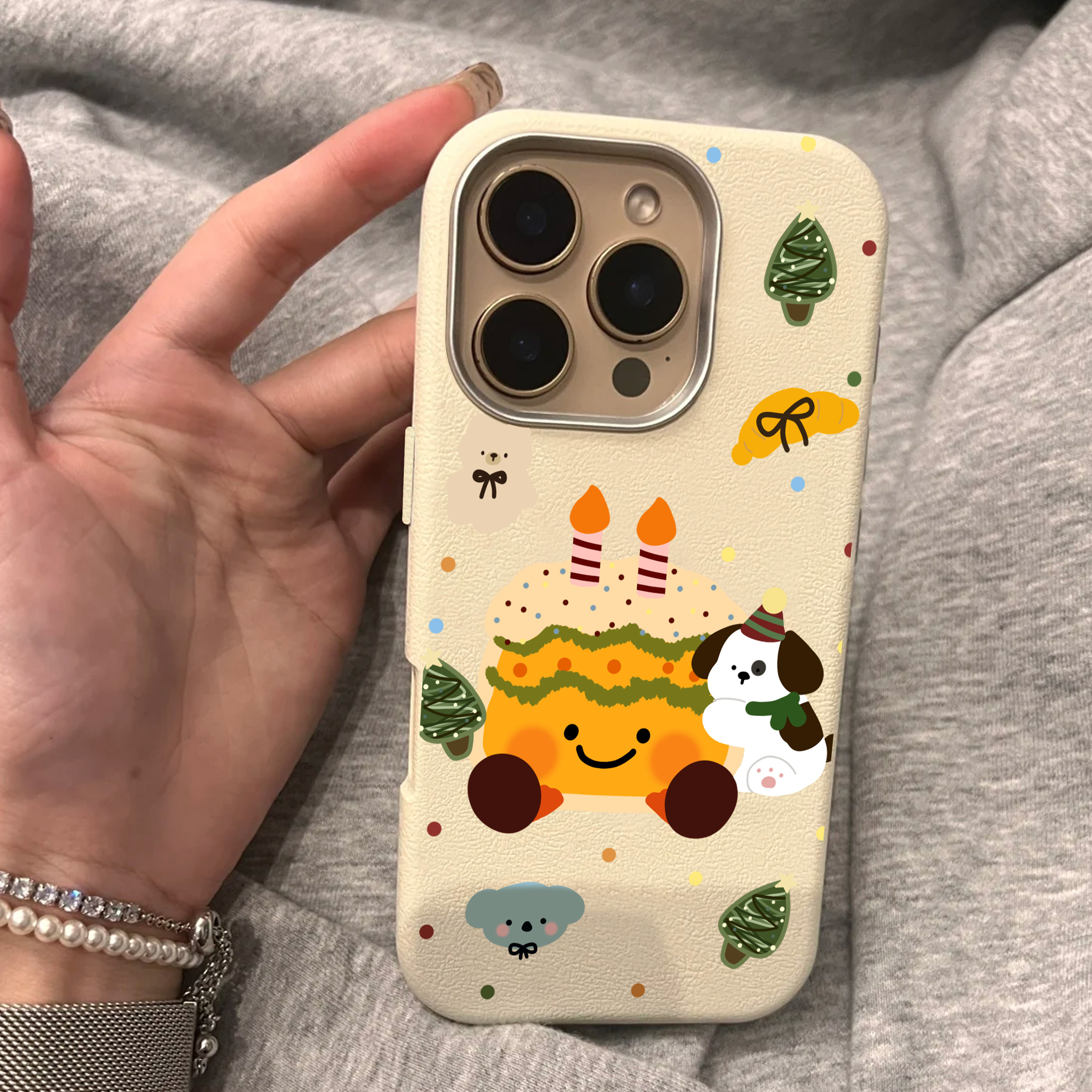 圣诞蛋糕小狗适用苹果17promax手机壳新款iPhone16pro日韩15promax保护套12可爱13防摔14皮纹金属框11男女款