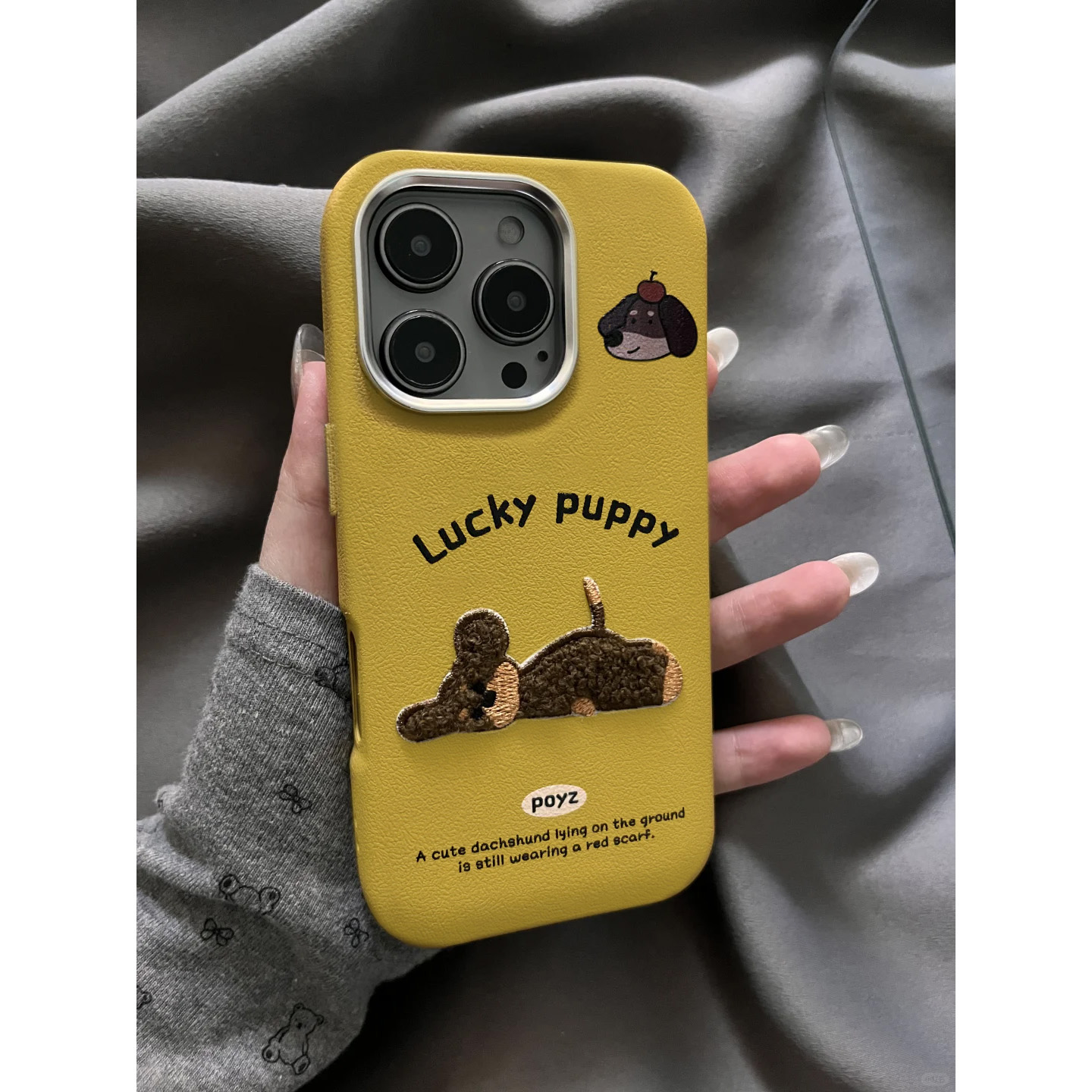 ins毛绒趴趴狗适用苹果16promax手机壳iphone14pro新款13皮纹金属框12趣味11保护套15promax全包防摔可爱软壳
