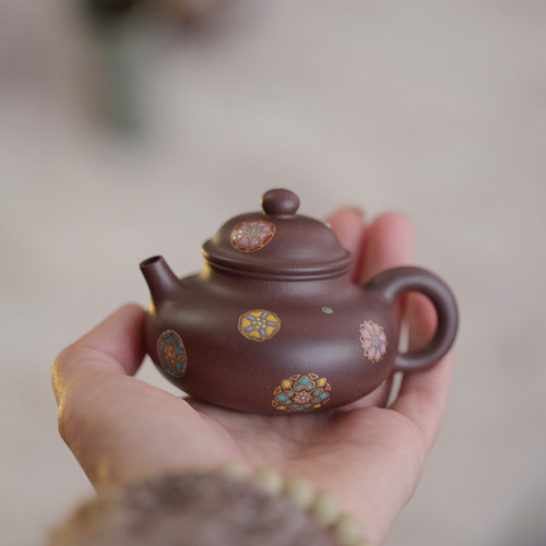 闲庭茶器【皮球花系列】原矿巧克力紫泥 珐琅彩手绘纯金80cc