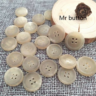 进口天然白水牛角四眼扣 西装外套米色驼色黄牛角纽扣 马甲扣子