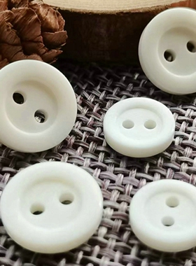 奶白色天然真牛骨宽边二眼扣  日系潮牌棉亚麻牛仔衬衫长袖扣子