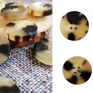 天然黄牛角双平面四眼扣女士时尚休闲针织开衫西装外套白水牛角扣