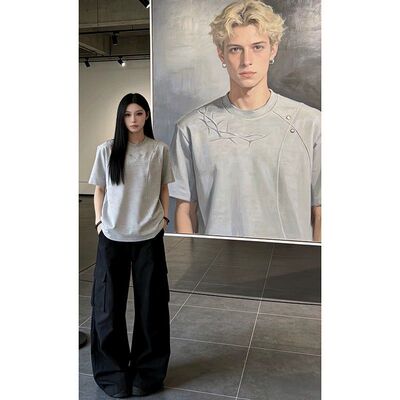 浅灰色闪电纹刺绣短袖男款夏季潮牌铆钉t恤美式高街vibe正肩半袖