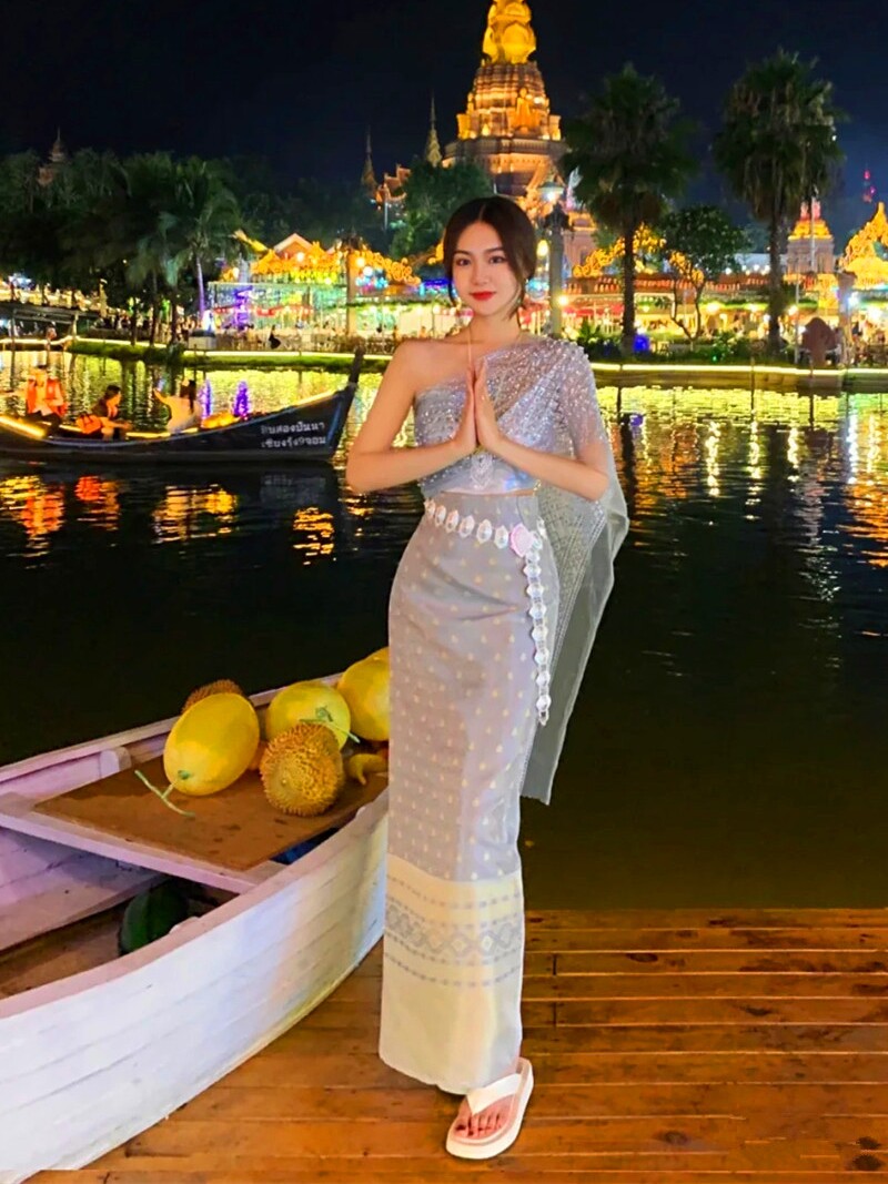 西双版纳傣族套装裹胸筒裙披纱五件套泰国东南亚民族风写真服装女