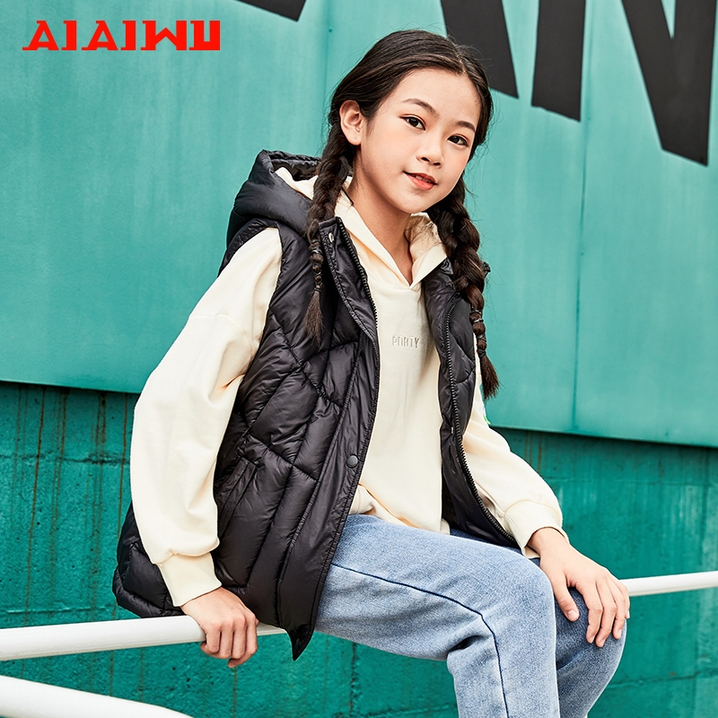 艾艾屋女童少女冬季连帽保暖防风仿羽绒黑色时尚酷潮马甲TLWC145