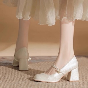 新中式国风玛丽珍鞋高跟女鞋配裙旗袍鞋一字扣圆头单鞋皮鞋不累脚