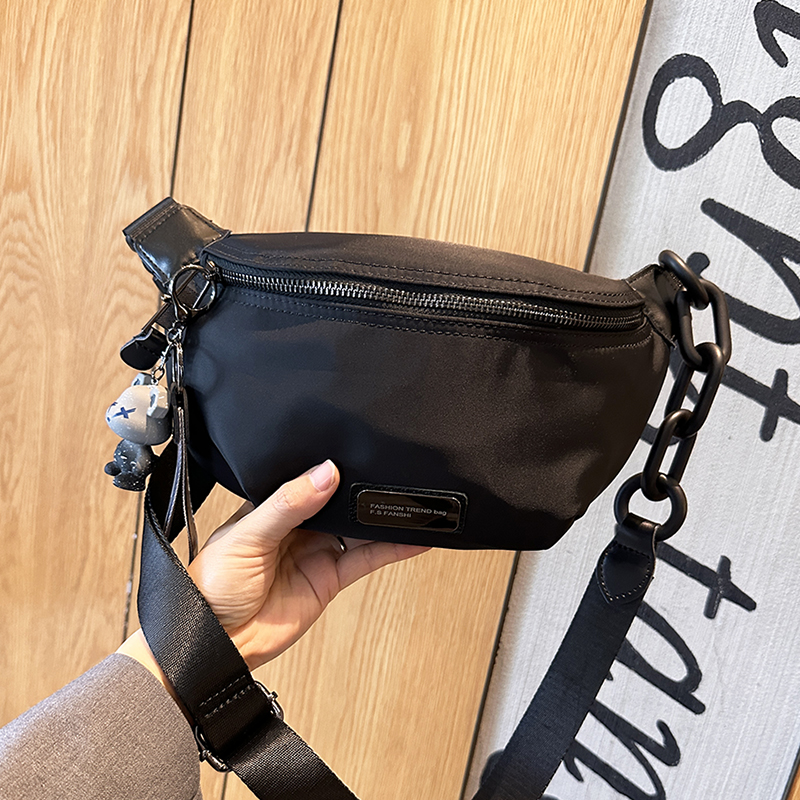 高级感牛津布胸包女2024新款时尚轻便斜挎包超火休闲腰包饺子包,箱包皮具/热销女包/男包,胸包,淘宝优惠券,粉丝福利购,淘宝优惠卷