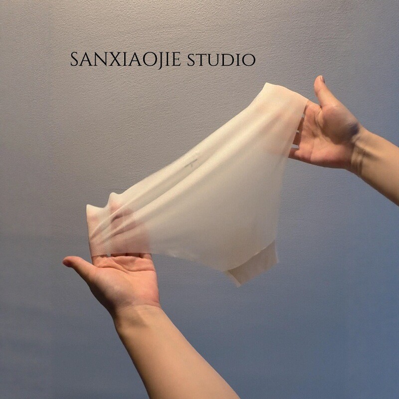 谁懂这奶皮子面膜内裤的薄如蝉翼！超好穿的一片式极简三角裤~