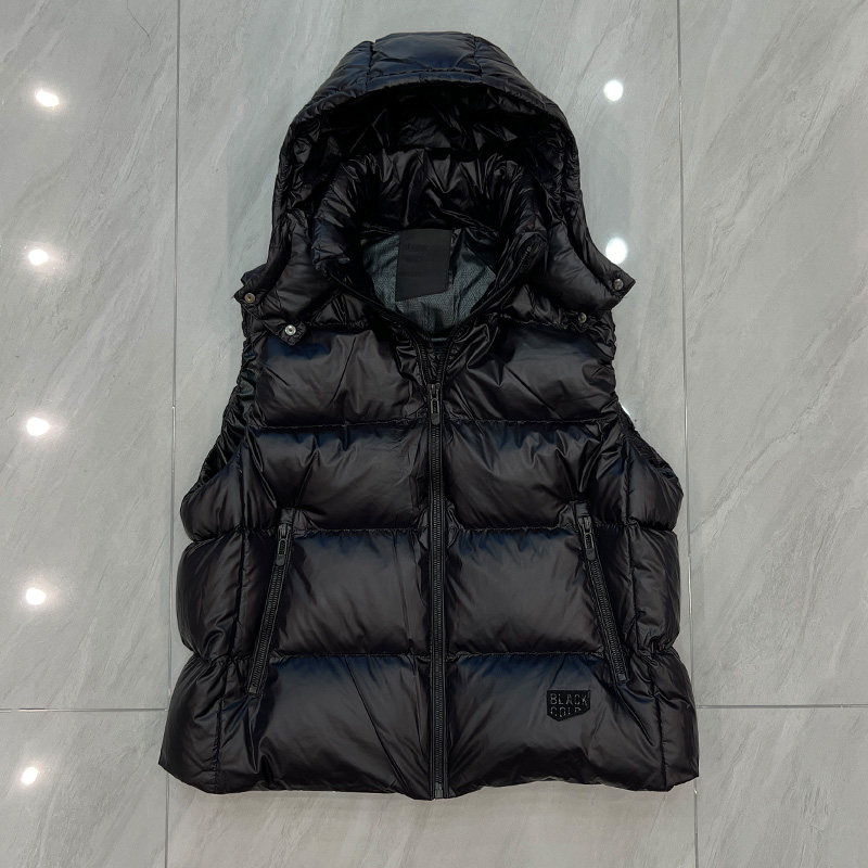 黑金短款脱卸帽加厚情侣鹅绒马甲图片