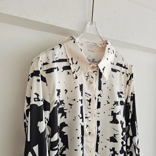 洋气小众别致上衣 翻领时尚 复古奶牛花巴洛克设计感印花衬衫 女长袖