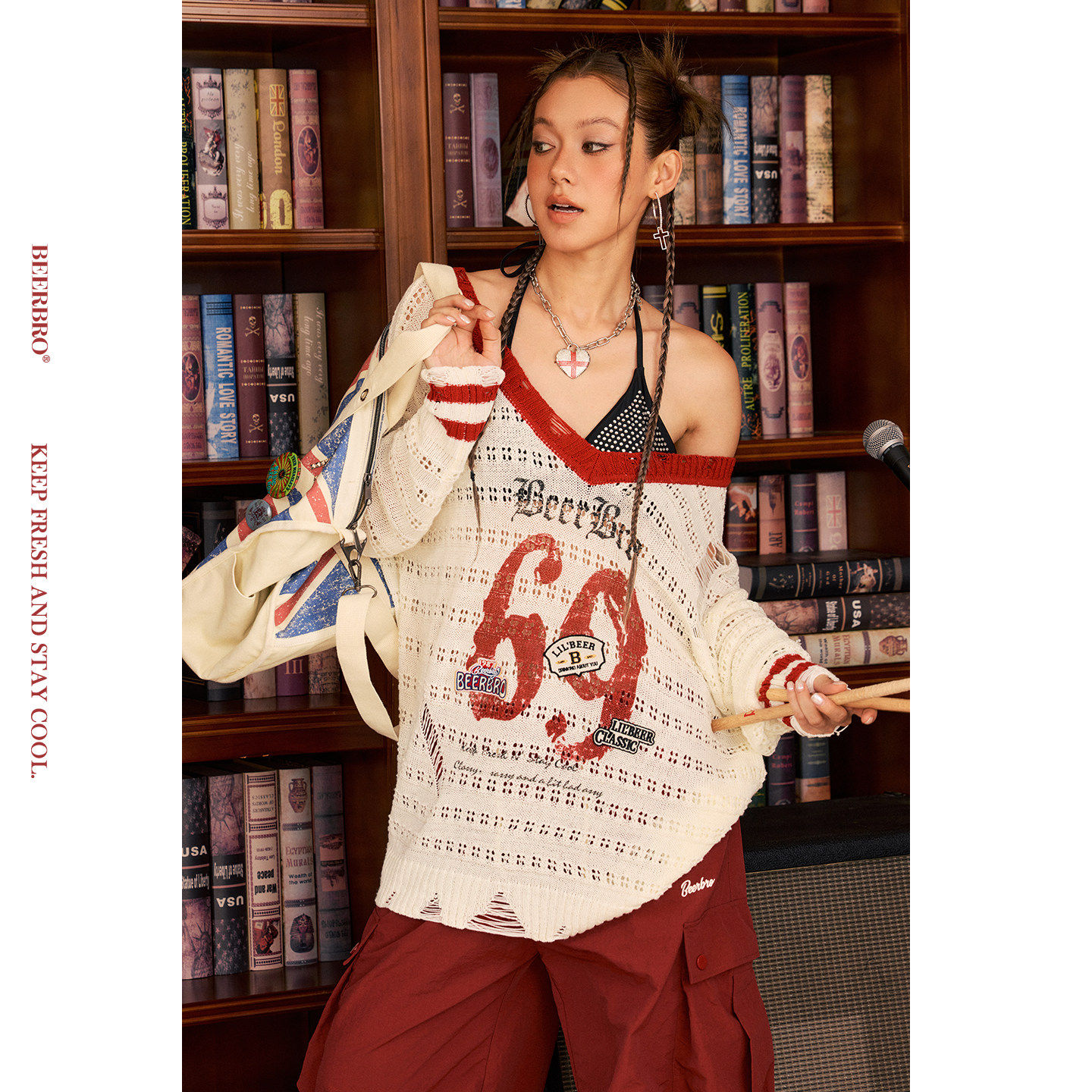 BeerBro『摇滚书吧』抗皱不变形V领可露肩辣妹撞色镂空毛衣女