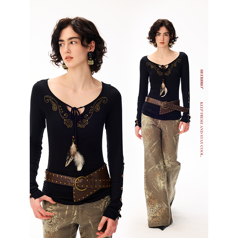 BeerBro『艺术流浪』『天丝羊毛』羽毛串珠吊坠大V领针织打底衫