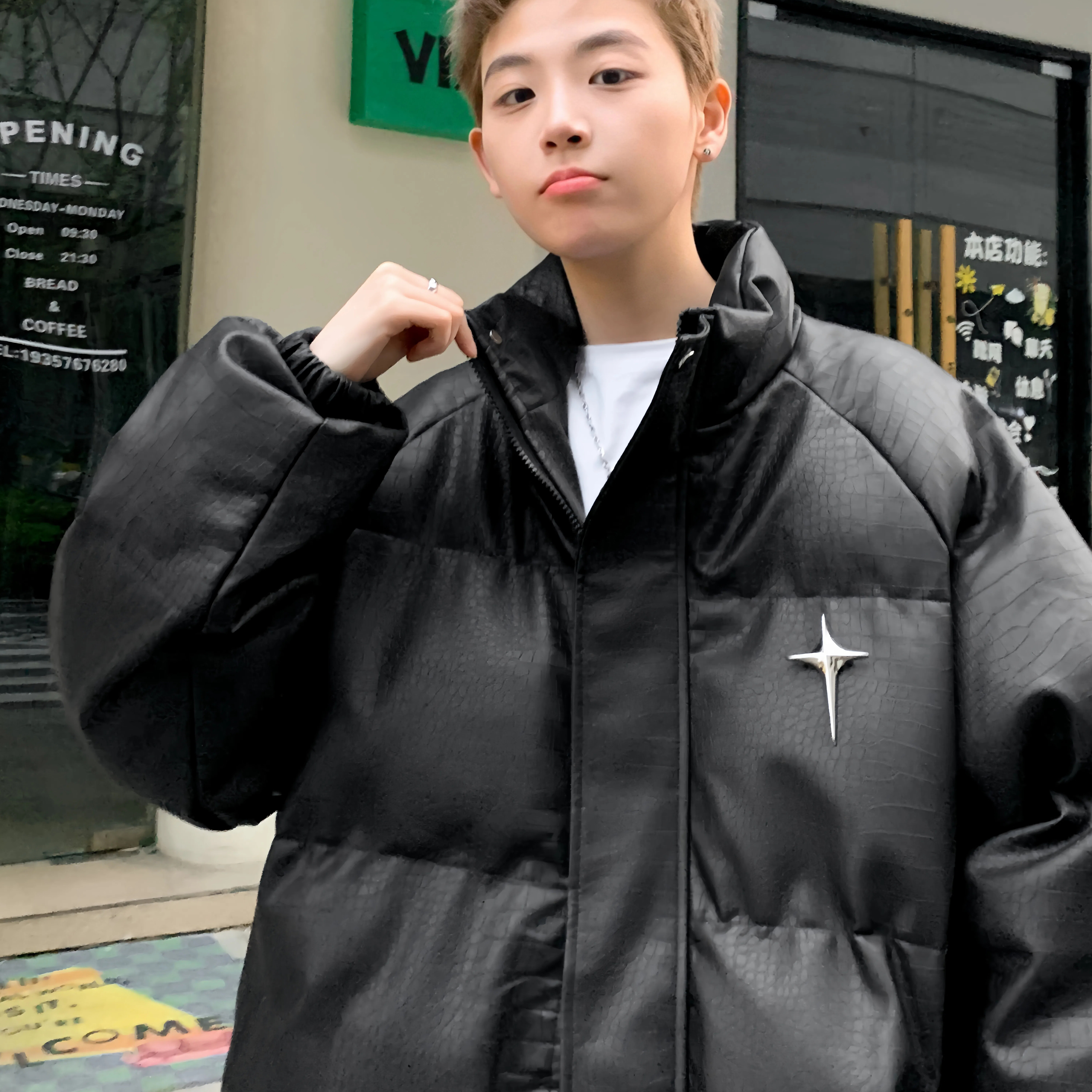 2025冬季情侣黑色鳄鱼纹羽绒棉服