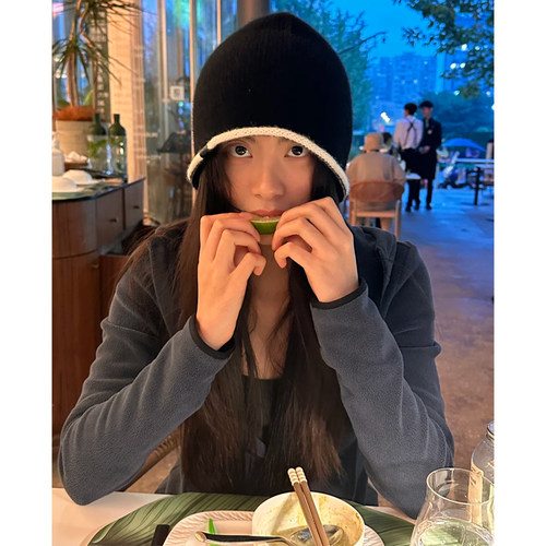 撞色边logo皮标羊绒羊毛冷帽