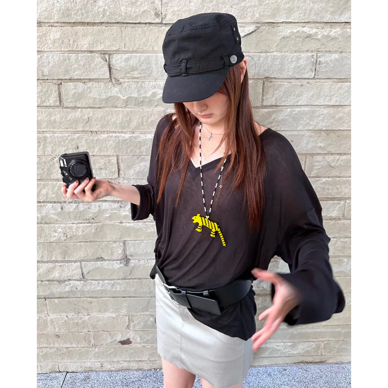 ASSAULT aw24深V宽松长袖针织T恤防晒衫