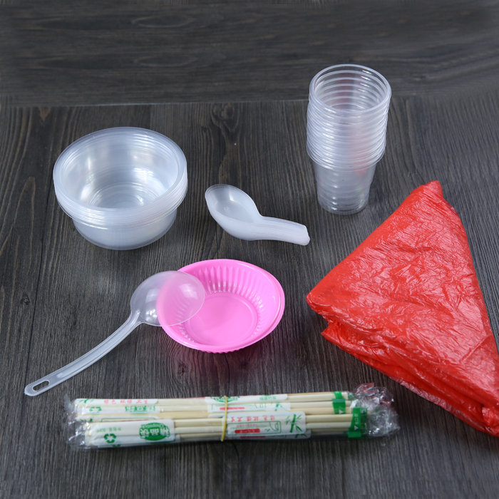 加厚一次性餐具套装酒席烧烤婚庆