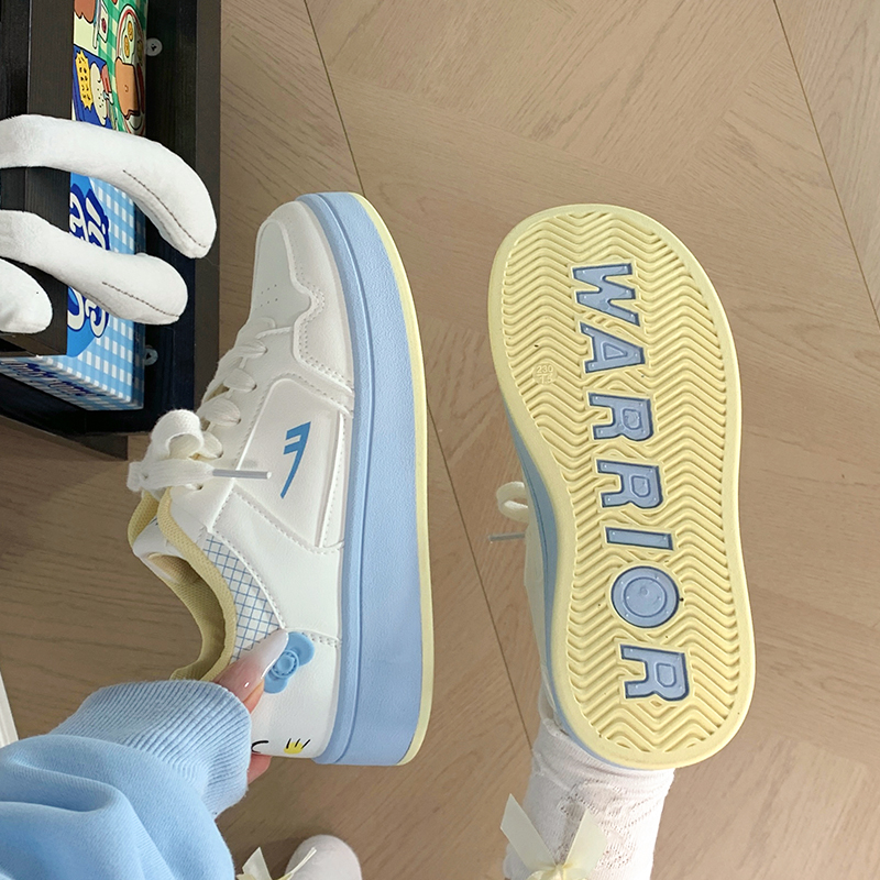 回力女鞋可爱厚底休闲板鞋